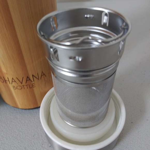 BHAVANA Bamboo Water Bottle 'PEACE' 17.9 oz Tumbler with Tea/Fruit Infuser NWT - Picture 10 of 12